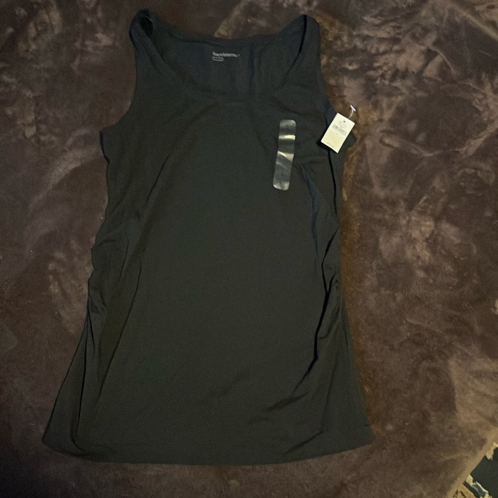 GAP Maternity tank top NWT size L NEW!!!